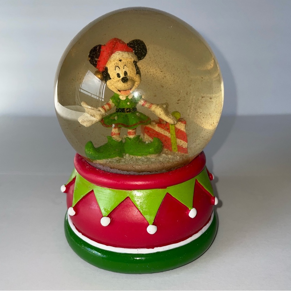 Minnie Christmas Musical Waterglobe